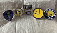 5 Leeds United Pin Badges LUFC