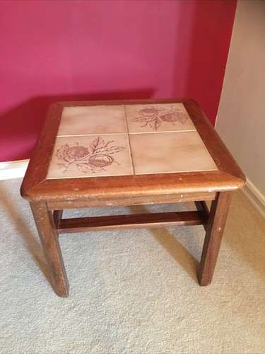 Vintage 1970s tiled - vintage, top