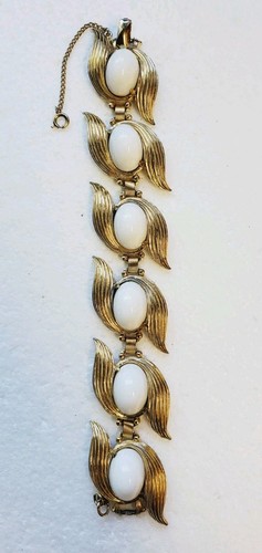Htf vintage schiaparelli - vintage, white