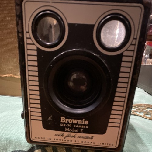 Kodak brownie six camera - six-20,