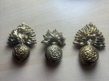 Nb28- 3x WW1 & WW2 Royal Fusiliers Brass Slider & Lug Cap Badges