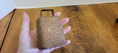 Old cow bell tall 3 - old, 3"