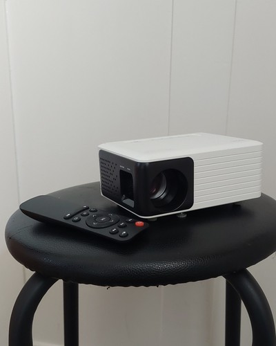 Yoton video projector - y3,
