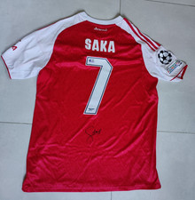 Bukayo Saka Signed Arsenal