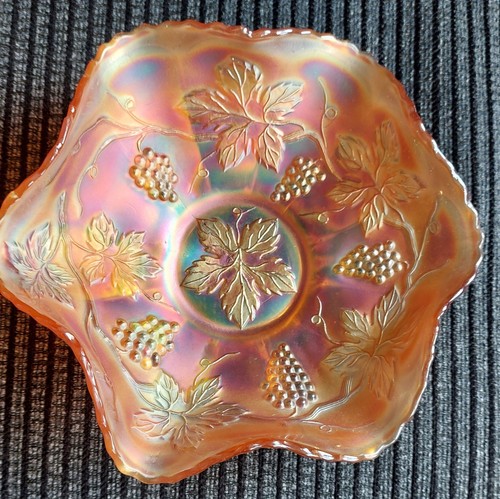 Fenton carnival glass bowl - glass,