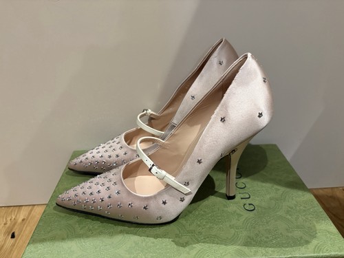 Gucci satin heels with star - gucci,