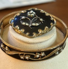 VICTORIAN Antique Set Of