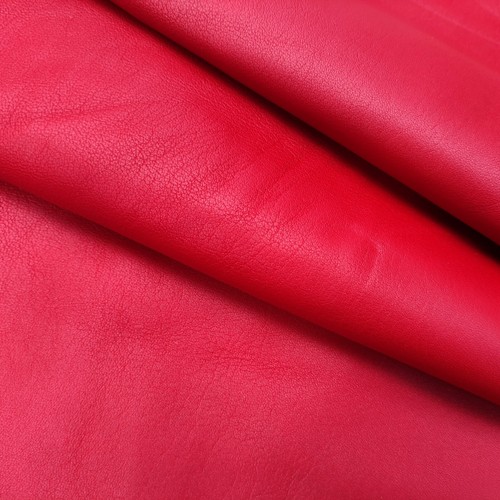 Red natural veg - tan, grain