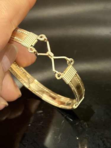 Gold tone bangle - for, kid’s
