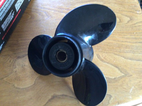 Boat propeller black max used - propeller,