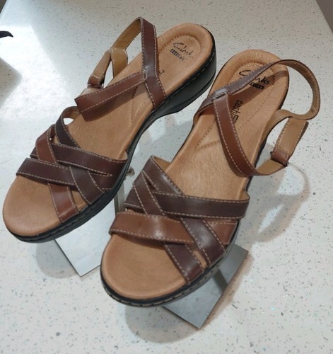 Clarks cusion soft brown - clarks,