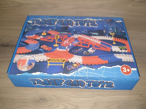 Car race track set build - car,