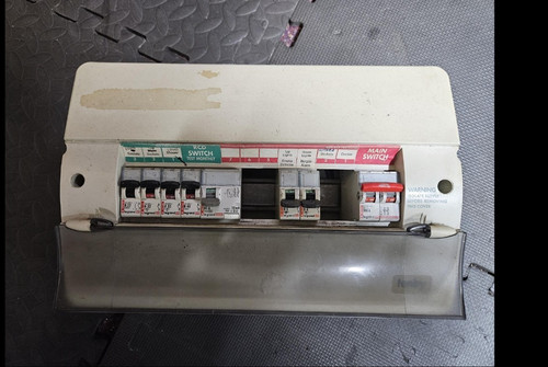 Tenby fuse panel - panel, distribution