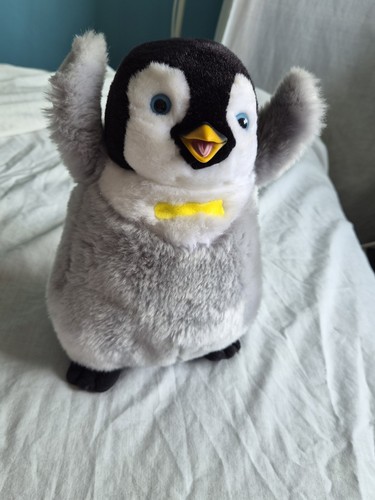 Happy feet penguin - feet,