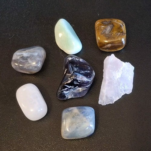 Small aprox 3 cm - 2,