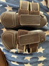 Open Front Tendon Boots Brown