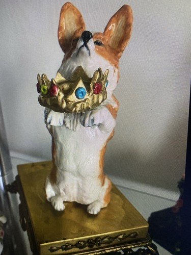 This stunning sculpture a - this,