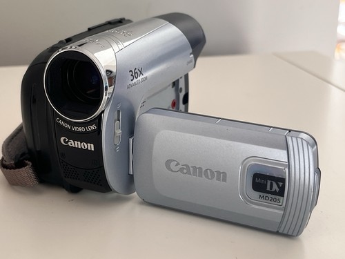 Canon 205 digital - canon,