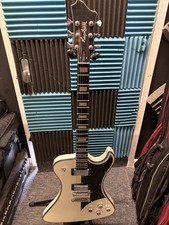 Hagstrom Fantomen - White with Shapes Hagstrom Semi-hard Case