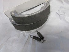 Rear brake shoes springs - rear, fit
