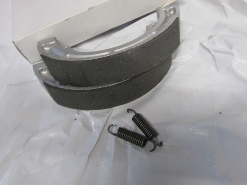 Rear brake shoes - rear, fit