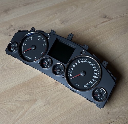 191 000 speedometer - 191,000, km
