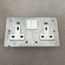 Wandsworth Double Socket White