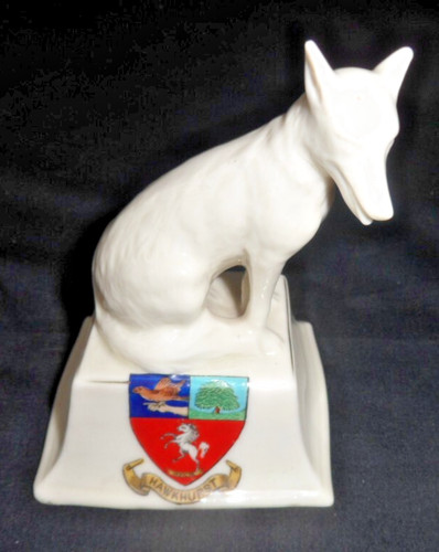 Clifton crested china - china, seated