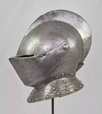 Medieval Close Helmet Battle