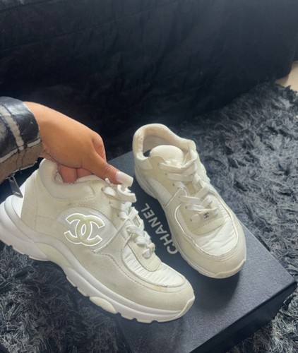 Chanel logo white beige - chanel, white/beige