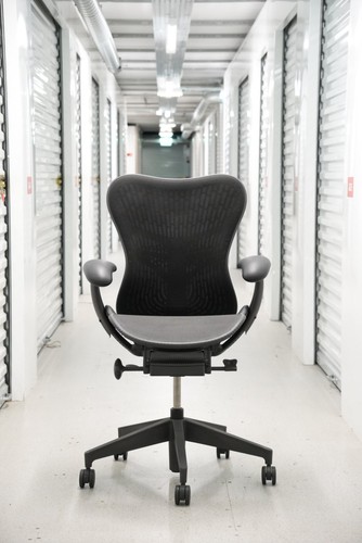 Herman miller mirra office - herman,