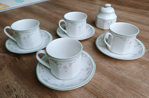 Royal doulton caprice - caprice, fine