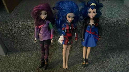 Disney descendants dolls evie - disney,