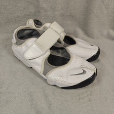 Nike Air Rift Split Toe Woven