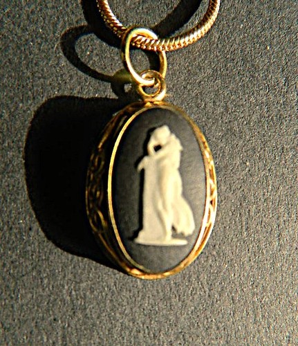 Wedgwood 9ct gold framed - wedgwood,