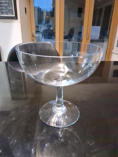 Cocktail glass fishbowl