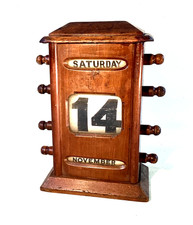 Antique Edwardian Walnut Desk Top Perpetual Calendar.