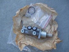 Peugeot Citroen genuine 4601F3 Brake Master Cylinder. Teves.