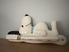 Cute Peanuts Snoopy Ceramic Toothbrush Holder vintage USA 