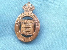 On War Service 1915 Lapel