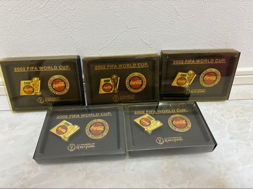 Coca cola pin badge set - pin,
