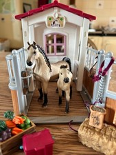 schleich Arabian mare and foal