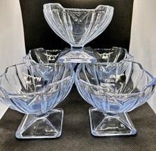 Beautiful Set of  5 Blue Art Deco Dessert Dishes. Original and Elegant 