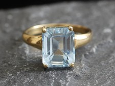 3.55 Ct Emerald Cut Aquamarine