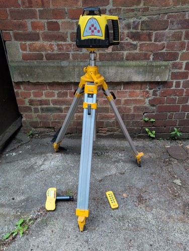 Leica rugby 200 - 200, self