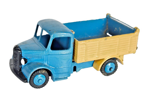 Dinky toys 410 bedford - toys,