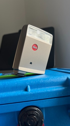 Leica flash unit - -,