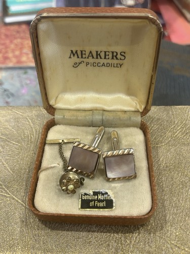 Vintage mother pearl cuff - of,