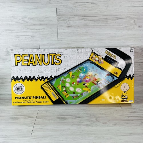 Peanuts snoopy pinball - peanuts,