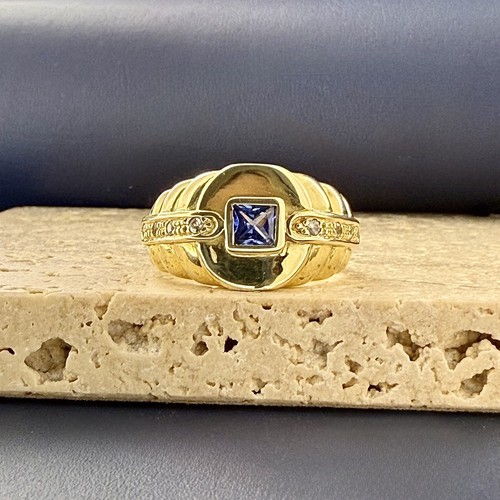 14ct yellow gold gents signet - gold,